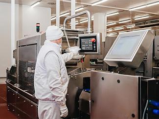 Commercial meat bone saw with stainless steel workbench for frozen meat and bone cutting