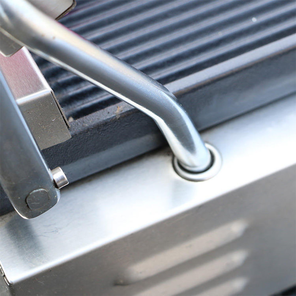 E-DPX-13 Electric Waffle Maker with Removable Plates for Cafés and Bakeries